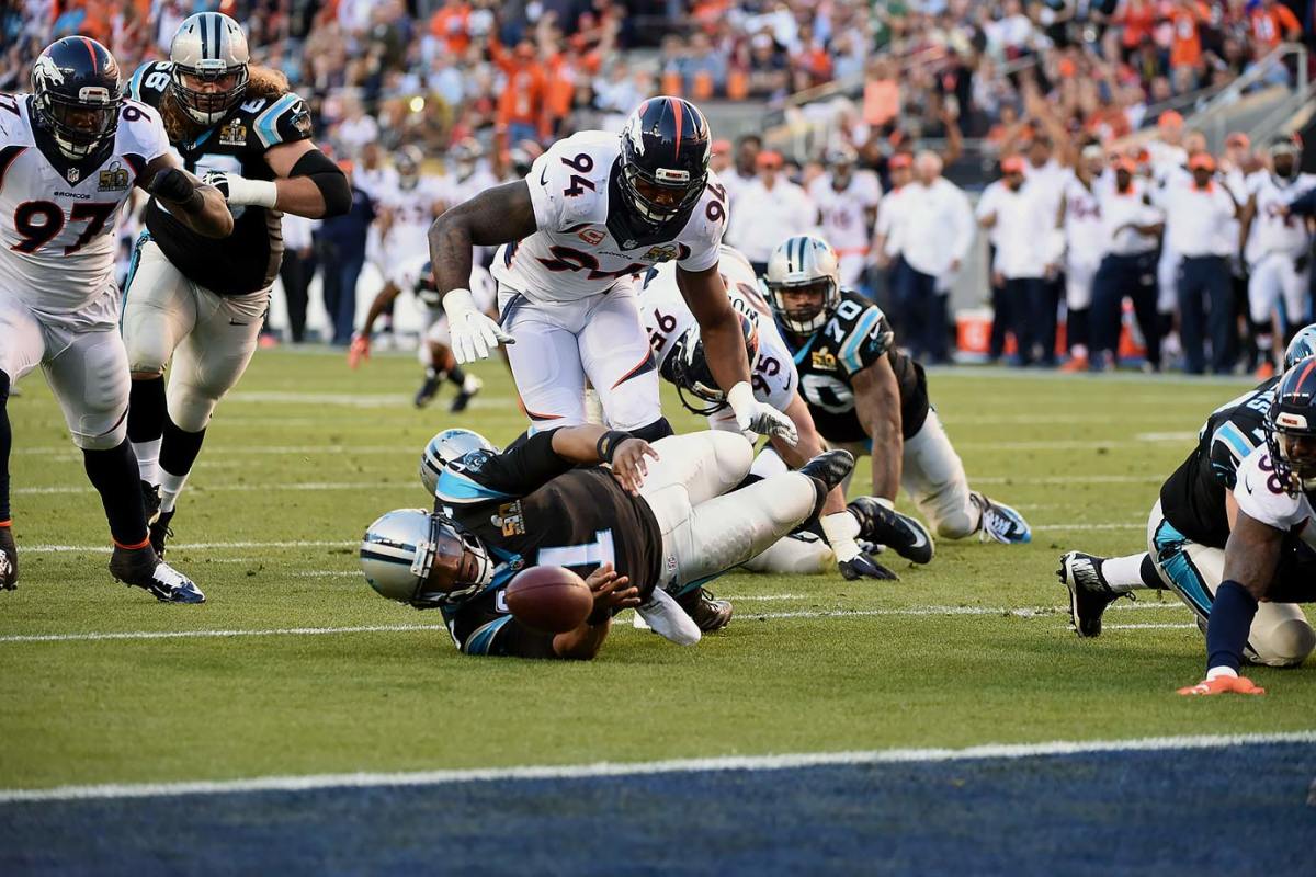 2016-0207-Super-Bowl-50-Cam-Newton-fumble-SI123_TK1_00836.jpg